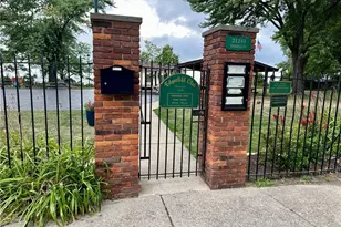 94 E 217th St, Euclid, OH 44123 - Photo 33