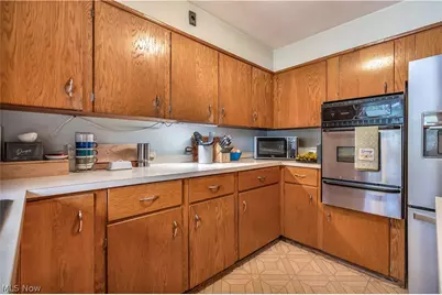 6775 Grove Road, New Franklin, OH 44216 - Photo 13