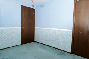 693 Idlewood Ave, Sheffield Lake, OH 44054 - Photo 13