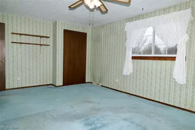 693 Idlewood Avenue, Sheffield Lake, OH 44054 - Photo 15