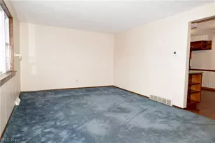 693 Idlewood Ave, Sheffield Lake, OH 44054 - Photo 7