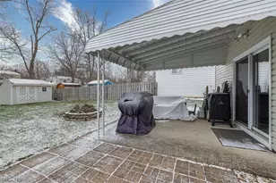 6230 Somerset Dr, North Olmsted, OH 44070 - Photo 25