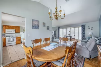 6230 Somerset Drive, North Olmsted, OH 44070 - Photo 9