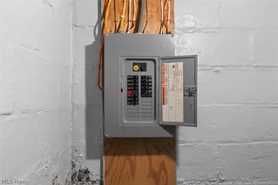 696 Merton Avenue, Akron, OH 44306 - Photo 21