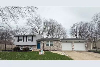 531 Heatherwood Drive SE, Warren, OH 44484 - Photo 1
