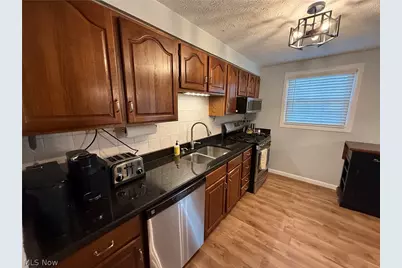 531 Heatherwood Drive SE, Warren, OH 44484 - Photo 7