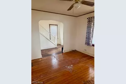 512 New 4th Street, Fairport Harbor, OH 44077 - Photo 3