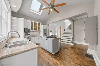 1554 W 29th Street, Loveland, OH 44113 - Photo 21