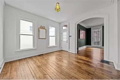 1554 W 29th Street, Loveland, OH 44113 - Photo 9