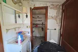 54990 Maple Ave, Bridgeport, OH 43912 - Photo 11