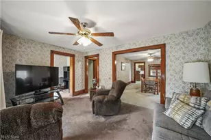 128 6th St NW, Barberton, OH 44203 - Photo 25