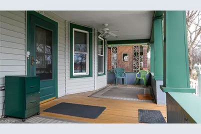 128 6th Street NW, Barberton, OH 44203 - Photo 3