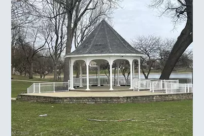 128 6th Street NW, Barberton, OH 44203 - Photo 45