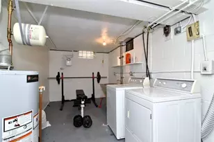 3677 Stoer Rd, Huber Heights, OH 44122 - Photo 35