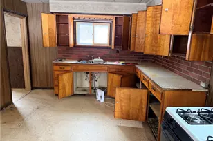 5281 Monroe Center Rd, Conneaut, OH 44030 - Photo 9