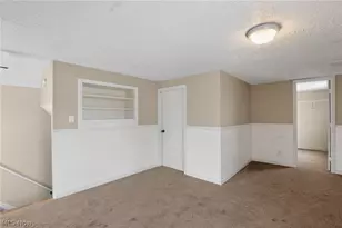 107 Renee Dr, Struthers, OH 44471 - Photo 21