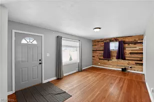 107 Renee Dr, Struthers, OH 44471 - Photo 5