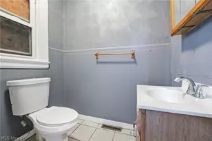 2182 E 80th St, Loveland, OH 44103 - Photo 13