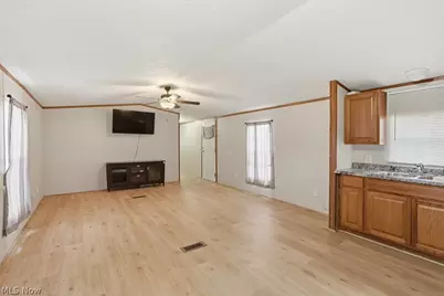 6507 Robby Lane, Ravenna, OH 44266 - Photo 7