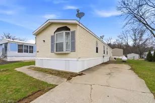 6507 Robby Ln, Ravenna, OH 44266 - Photo 3