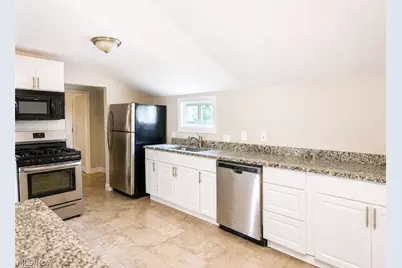 3410 Hancock Avenue, Loveland, OH 44113 - Photo 7