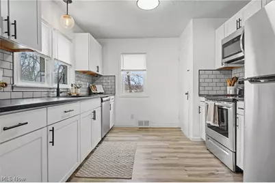 86 Southeast Avenue, Tallmadge, OH 44278 - Photo 9