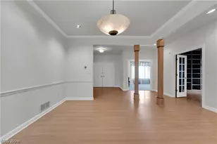 416 Castle Pines Dr, Akron, OH 44333 - Photo 19