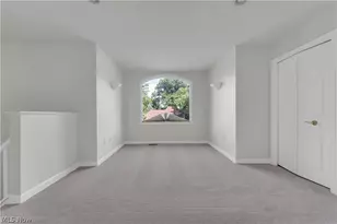 416 Castle Pines Dr, Akron, OH 44333 - Photo 35