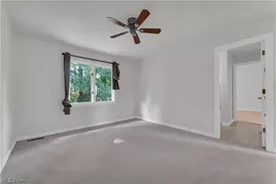 416 Castle Pines Dr, Akron, OH 44333 - Photo 37