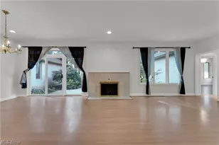 416 Castle Pines Dr, Akron, OH 44333 - Photo 15