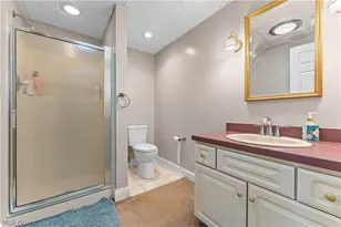 1215 Greenmont Cir, Vienna, WV 26105 - Photo 41