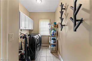 1215 Greenmont Cir, Vienna, WV 26105 - Photo 37