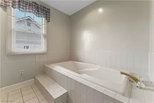 1215 Greenmont Cir, Vienna, WV 26105 - Photo 35