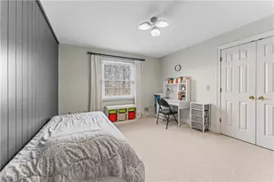 1215 Greenmont Cir, Vienna, WV 26105 - Photo 29