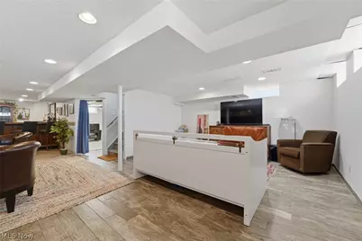 36405 Stevens Boulevard, Willoughby, OH 44094 - Photo 33