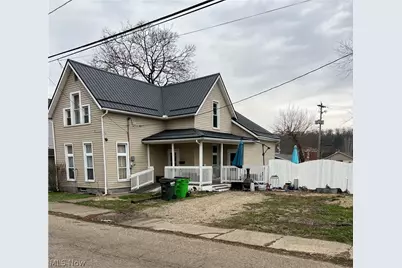 430 E 4th Street, Uhrichsville, OH 44683 - Photo 1