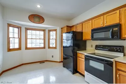 1235 Spring Ridge Circle, Alliance, OH 44601 - Photo 15