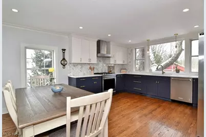 324 South Street, Chardon, OH 44024 - Photo 1