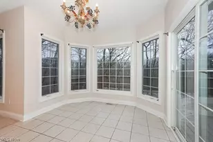 3729 Edgehill Dr, Loveland, OH 44121 - Photo 9