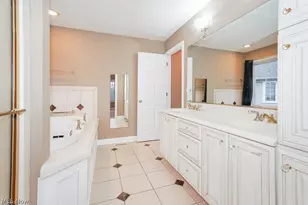 3729 Edgehill Dr, Loveland, OH 44121 - Photo 23