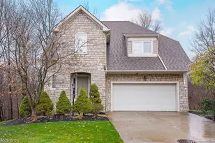 3729 Edgehill Dr, Loveland, OH 44121 - Photo 1