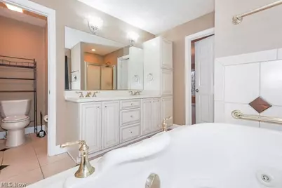 3729 Edgehill Drive, Loveland, OH 44121 - Photo 25