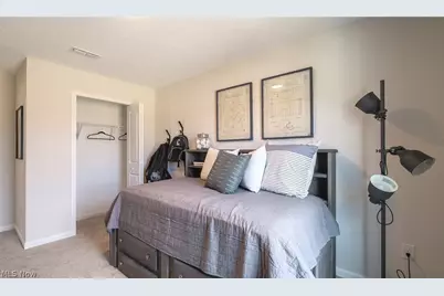 424 Honeycrisp Drive NE, Louisville, OH 44641 - Photo 9