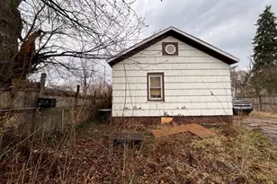 7300 Claasen Ave, Loveland, OH 44105 - Photo 13