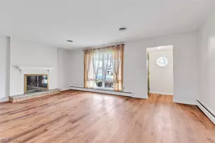 165 Woodhill Dr, Amherst, OH 44001 - Photo 3