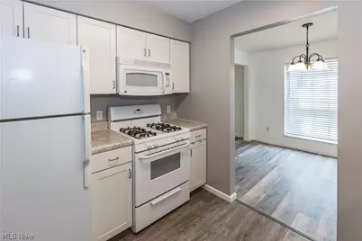 2796 Mull Avenue #E, Copley, OH 44321 - Photo 15