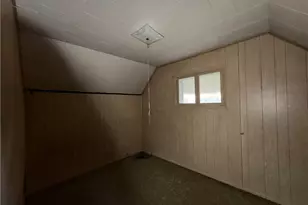 218 S Lawn Dr, Newcomerstown, OH 43832 - Photo 9
