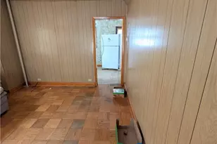 218 S Lawn Dr, Newcomerstown, OH 43832 - Photo 3