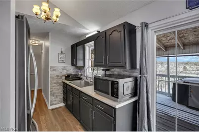 145 Valley Gem Drive, Zanesville, OH 43701 - Photo 17