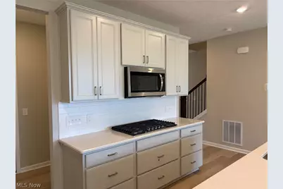 32740 Sandridge Run, Avon Lake, OH 44012 - Photo 3